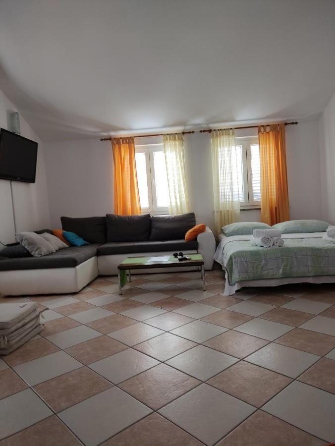 Apartments Markota Sukošan Exterior foto